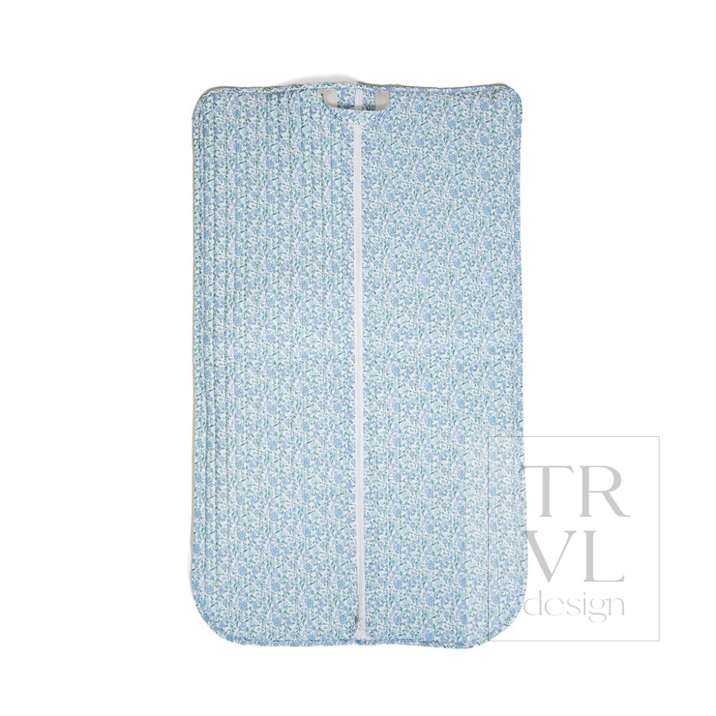 GARMENT BAG - QUILTED HAMPTONS FLORAL - Garment Bags