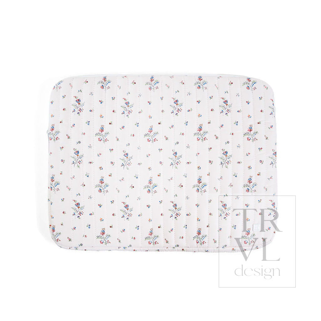 QUILTED LAPTOP SLEEVE - FLEURIE - Travel Pouches