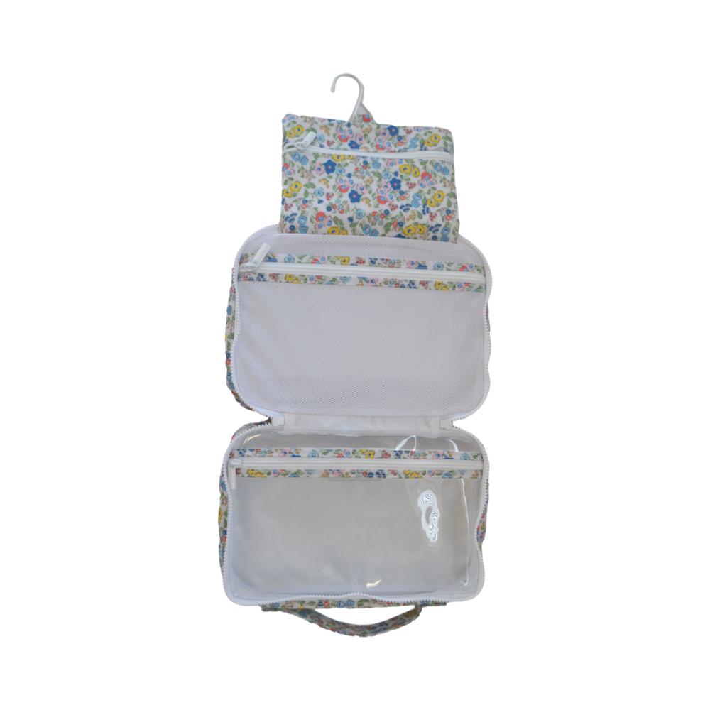 BUNDLE UP2 Hanging Toiletry Bag - POSIES