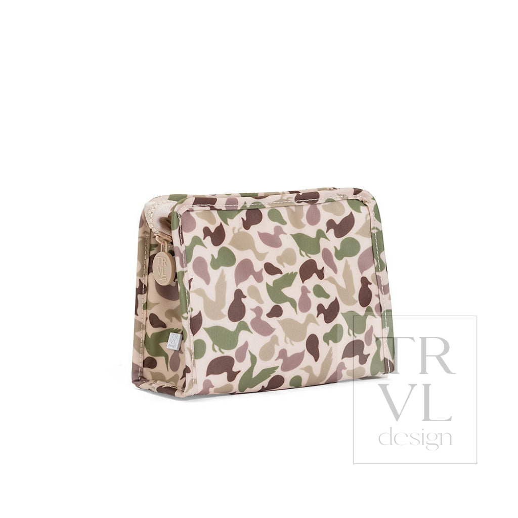 ROADIE MEDIUM Zip Pouch - DECOY CAMO - Travel Pouches